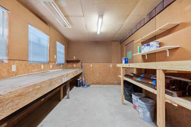 20 Woody Creek Drive, Conroe, TX 77301