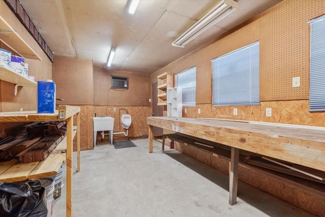 20 Woody Creek Drive, Conroe, TX 77301