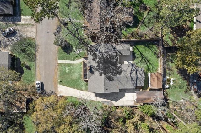 20 Woody Creek Drive, Conroe, TX 77301