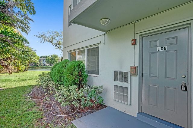 5420 NW 11th St 108, Plantation, FL 33313