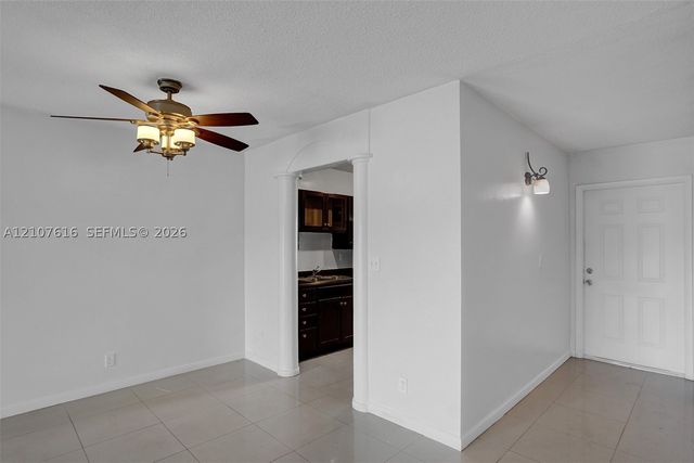 5420 NW 11th St 108, Plantation, FL 33313