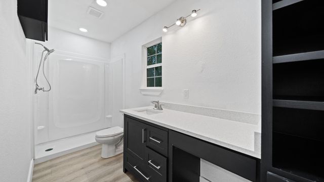17411 Rolling Hill Lane, Waller, TX 77484