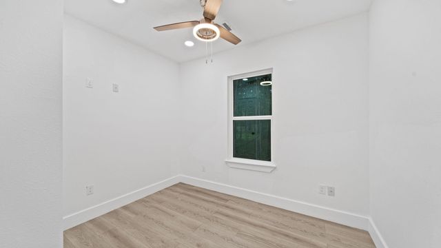 17411 Rolling Hill Lane, Waller, TX 77484
