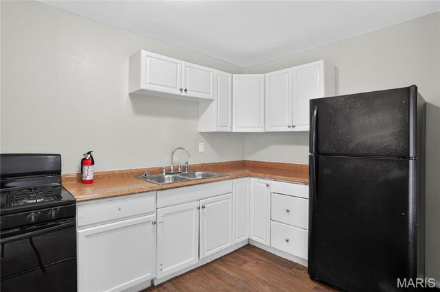 12083 Garden Lane, St Louis, MO 63138