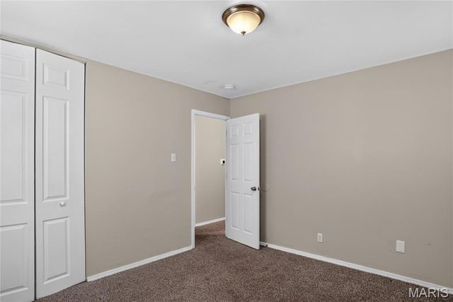 12083 Garden Lane, St Louis, MO 63138