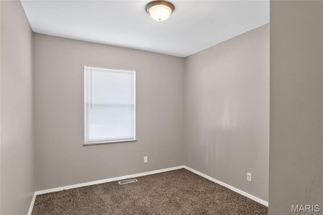 12083 Garden Lane, St Louis, MO 63138