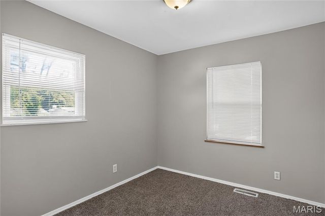 12083 Garden Lane, St Louis, MO 63138