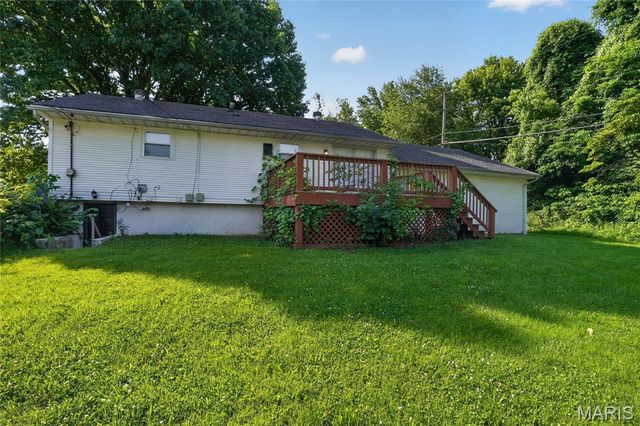 12083 Garden Lane, St Louis, MO 63138