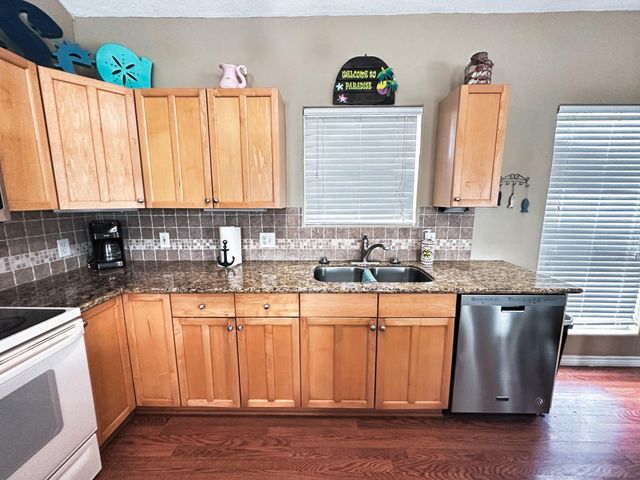 1867 County Road 291, Sargent, TX 77414