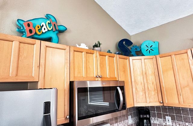 1867 County Road 291, Sargent, TX 77414