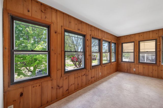 620 Van Buren Street NE, Minneapolis, MN 55413