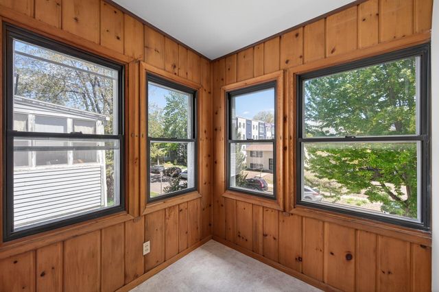 620 Van Buren Street NE, Minneapolis, MN 55413