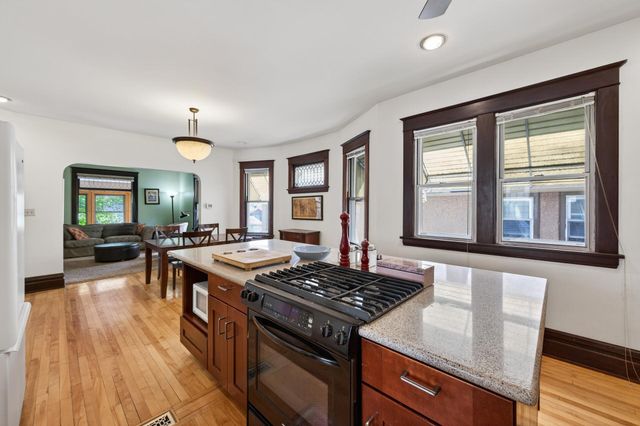 620 Van Buren Street NE, Minneapolis, MN 55413