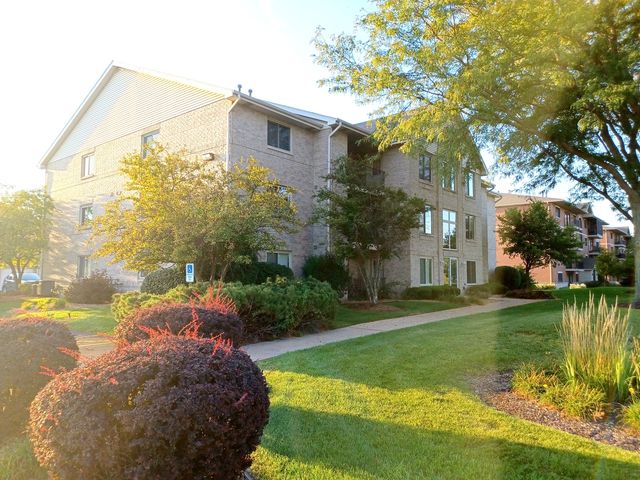 6810 Ridge Point Drive 1C, Oak Forest, IL 60452