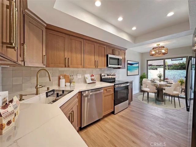 9948 Del Rio 98, Cypress, CA 90630