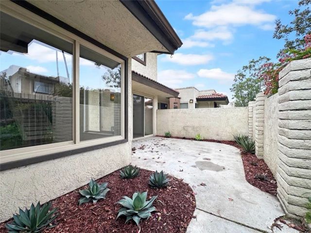 9948 Del Rio 98, Cypress, CA 90630