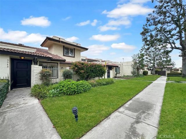 9948 Del Rio 98, Cypress, CA 90630