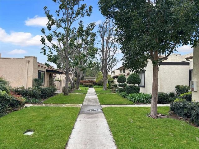 9948 Del Rio 98, Cypress, CA 90630