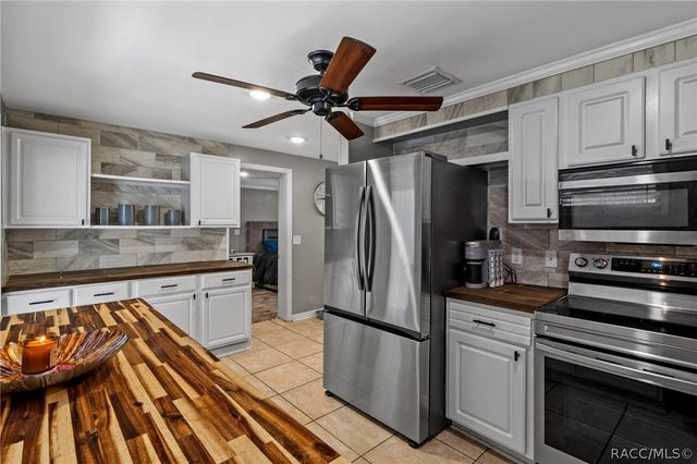97 Risher Avenue, Inglis, FL 34449