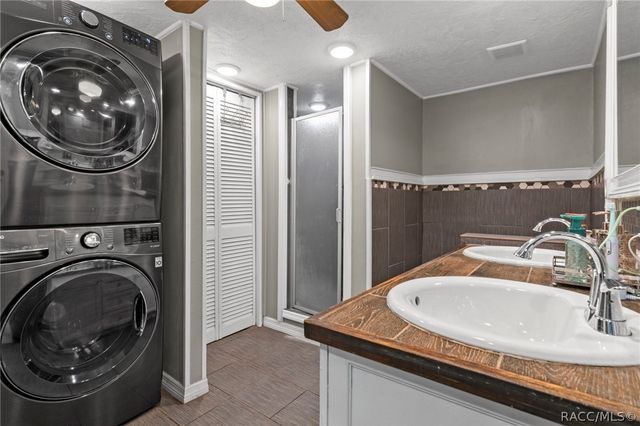 97 Risher Avenue, Inglis, FL 34449