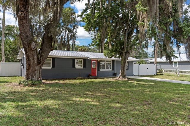 97 Risher Avenue, Inglis, FL 34449