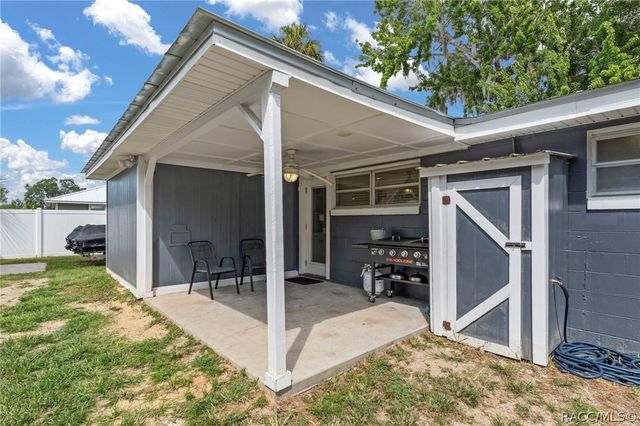 97 Risher Avenue, Inglis, FL 34449
