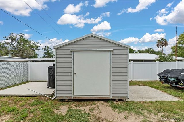 97 Risher Avenue, Inglis, FL 34449