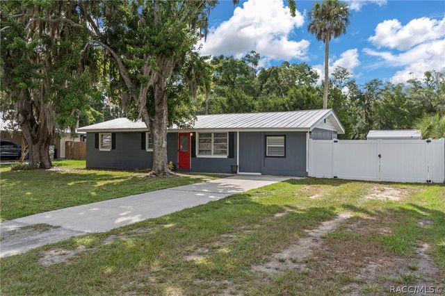 97 Risher Avenue, Inglis, FL 34449