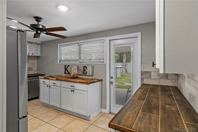 97 Risher Avenue, Inglis, FL 34449