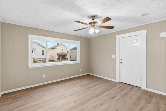 466 W 45th Street, Shadyside, OH 43947