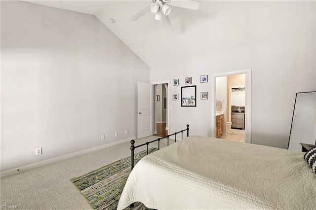 2017 Salisbury Square, Winston-salem, NC 27127