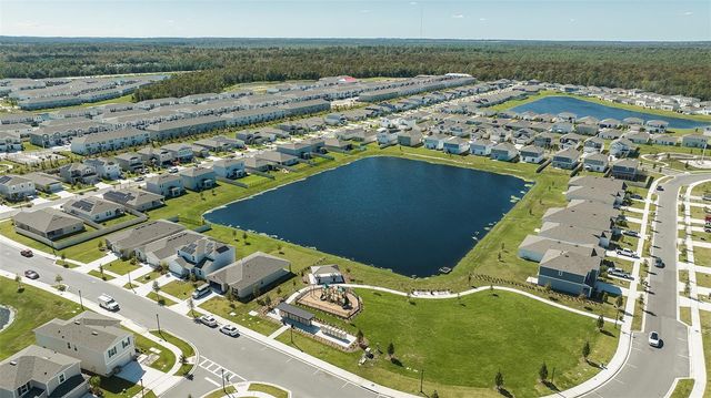 221 STREAMWATER WAY, Groveland, FL 34736