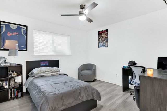 1613 University Drive, Richardson, TX 75081