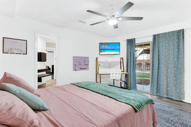 1613 University Drive, Richardson, TX 75081