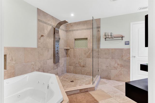 1613 University Drive, Richardson, TX 75081