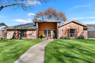 1613 University Drive, Richardson, TX 75081