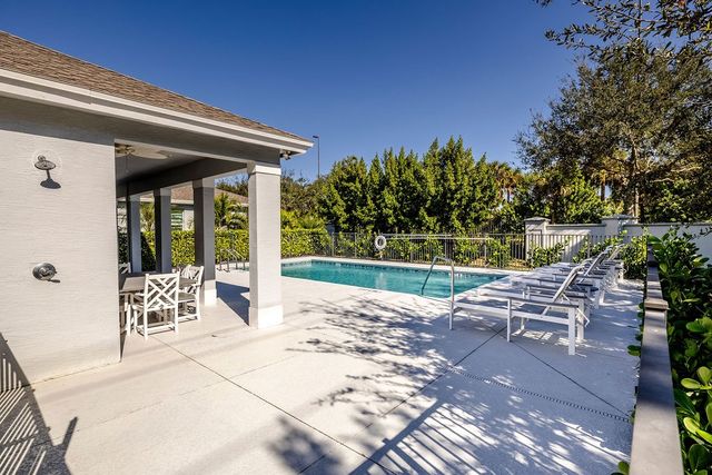 2536 Bella Vista Circle, Vero Beach, FL 32966
