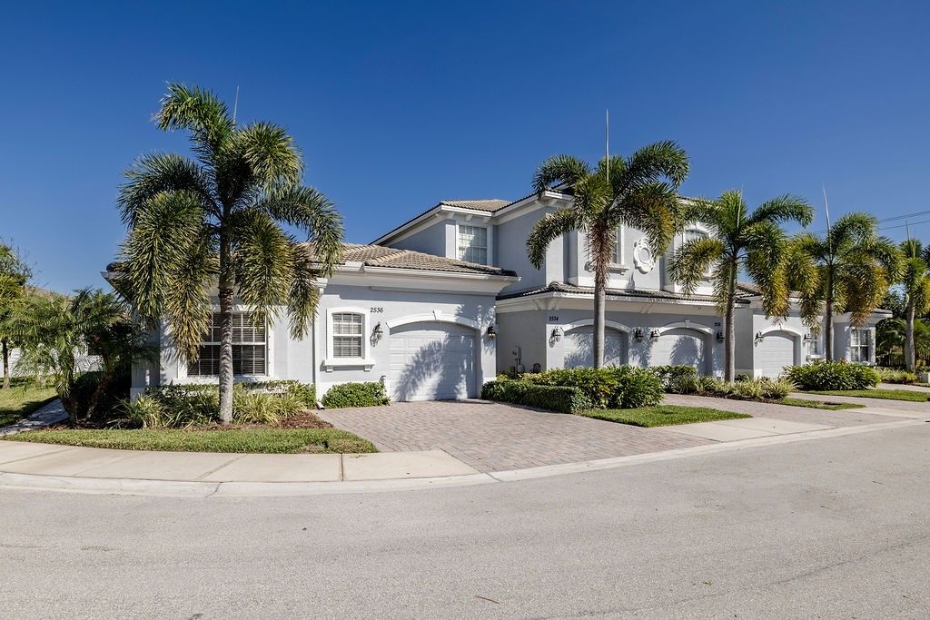 2536 Bella Vista Circle, Vero Beach, FL 32966