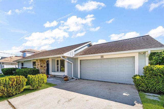 29 CLEVELAND COURT, Palm Coast, FL 32137