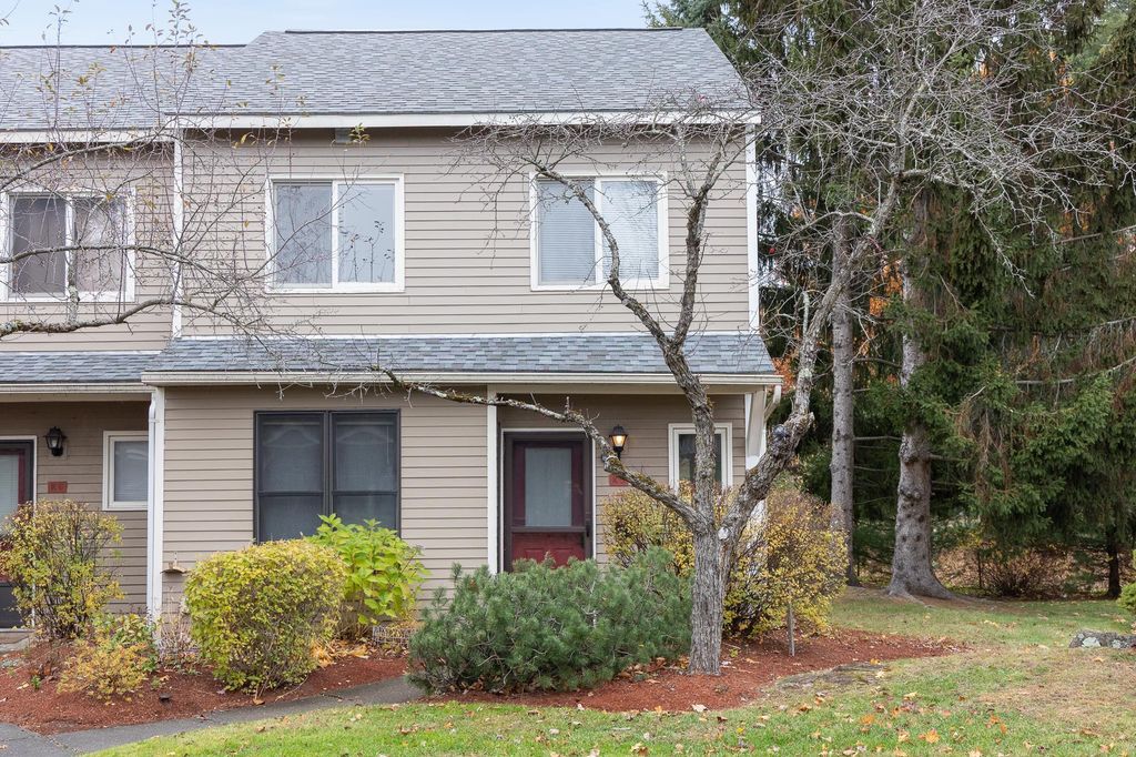 K5 Stonehedge Dr, South Burlington, VT 05403