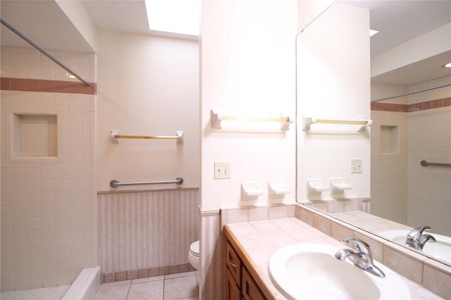 4035 NW 37TH DRIVE, Gainesville, FL 32606