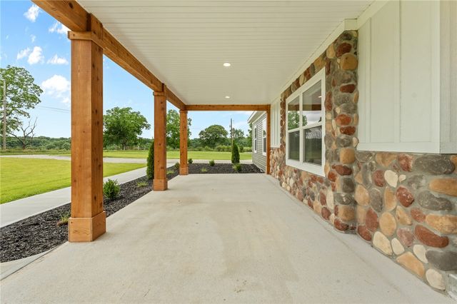 14322 Tharp Lane, Omaha, AR 72662