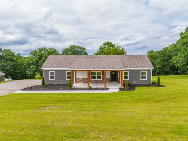 14322 Tharp Lane, Omaha, AR 72662