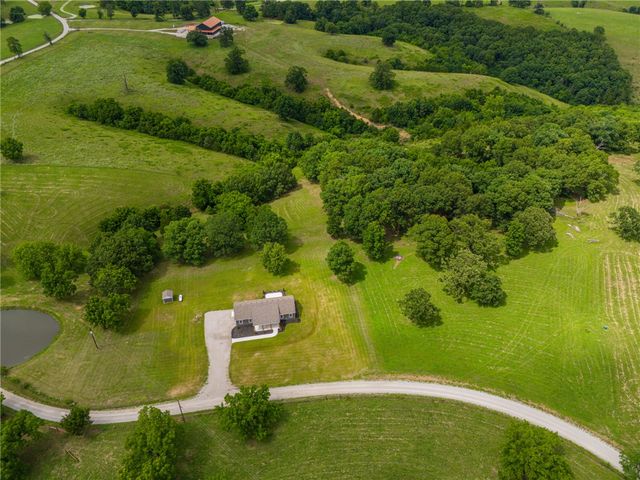14322 Tharp Lane, Omaha, AR 72662