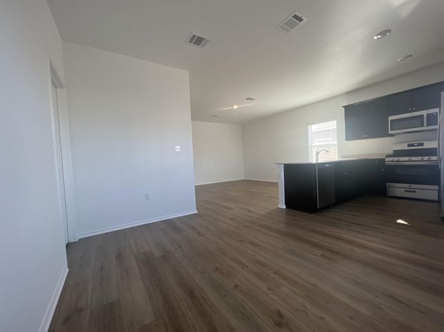 13721 Menard WAY, Elgin, TX 78621