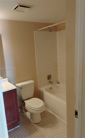 5901 Washington Street 251, Hollywood, FL 33023