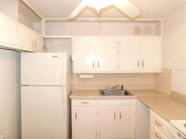 6810 13TH STREET N, St Petersburg, FL 33702