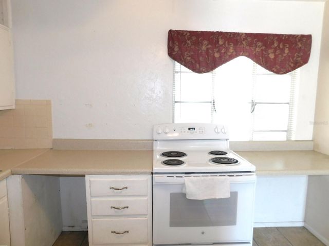 6810 13TH STREET N, St Petersburg, FL 33702