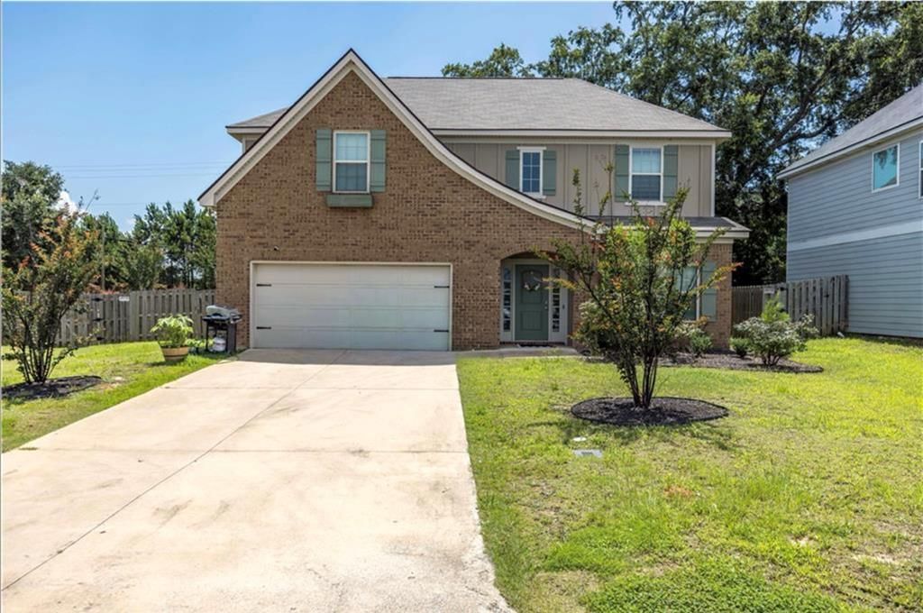 112 White Oak Drive, Smiths Station, AL 36877