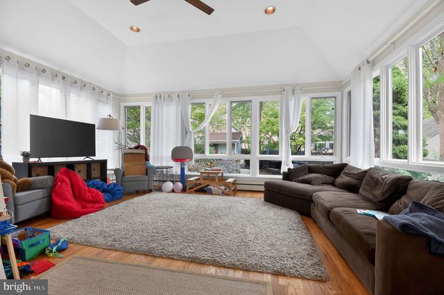 4825 BUTTERWORTH PL NW, Washington, DC 20016